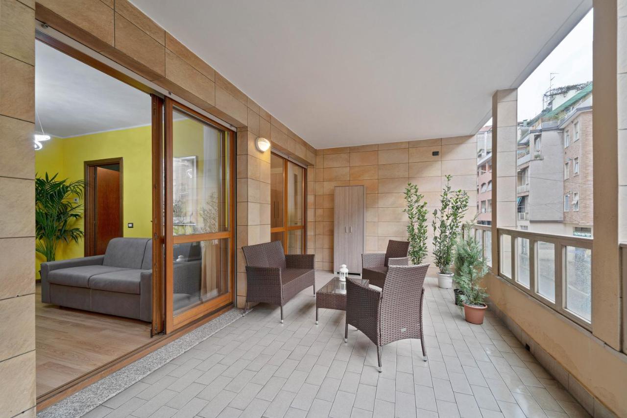 Best Way Rent - Appartamento Con Terrazzo Zona Sempione Милан Экстерьер фото